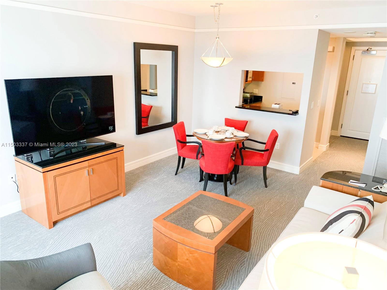 1435 Brickell Ave 3210, Miami, Florida 33131, 1 Bedroom Bedrooms, ,1 BathroomBathrooms,Residentiallease,For Rent,1435 Brickell Ave 3210,A11503337