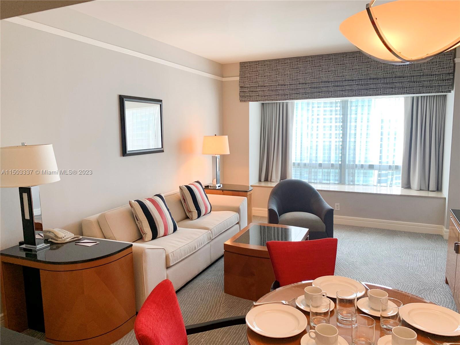 1435 Brickell Ave 3210, Miami, Florida 33131, 1 Bedroom Bedrooms, ,1 BathroomBathrooms,Residentiallease,For Rent,1435 Brickell Ave 3210,A11503337