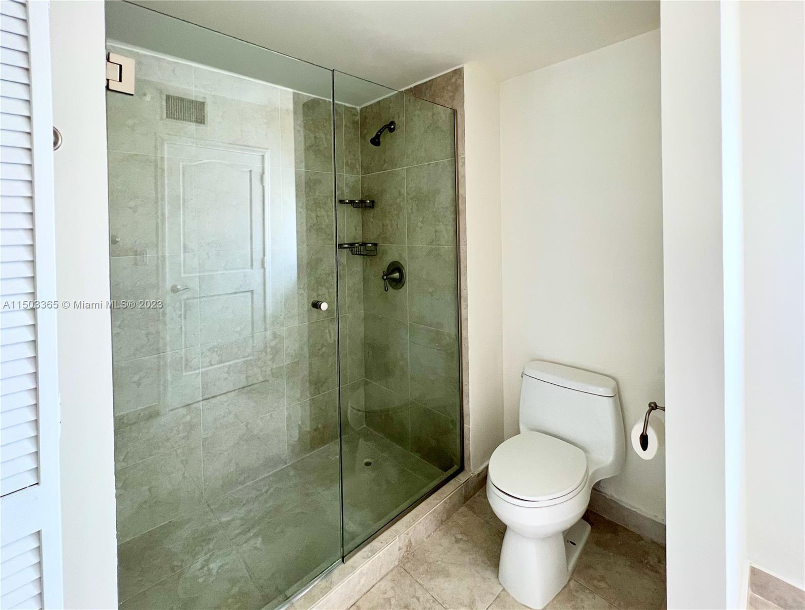 800 Claughton Island Dr 1801/02, Miami, Florida 33131, 3 Bedrooms Bedrooms, ,4 BathroomsBathrooms,Residential,For Sale,800 Claughton Island Dr 1801/02,A11503365