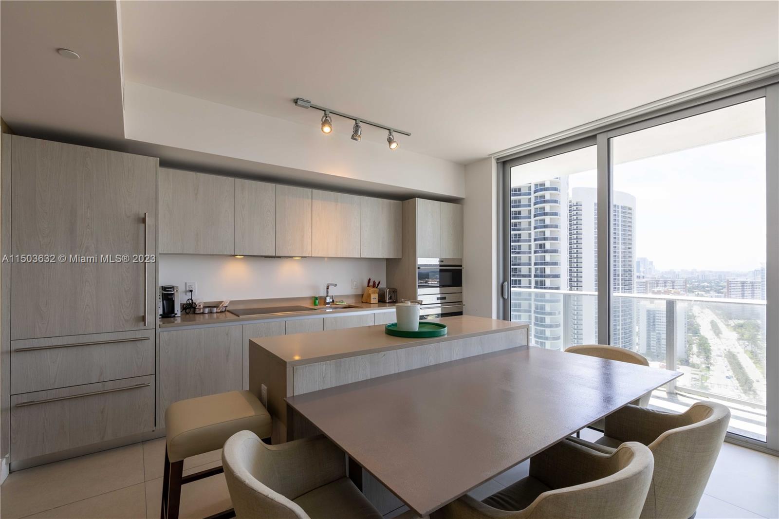 4111 S Ocean Dr 2511, Hollywood, Florida 33019, 2 Bedrooms Bedrooms, ,2 BathroomsBathrooms,Residential,For Sale,4111 S Ocean Dr 2511,A11503632