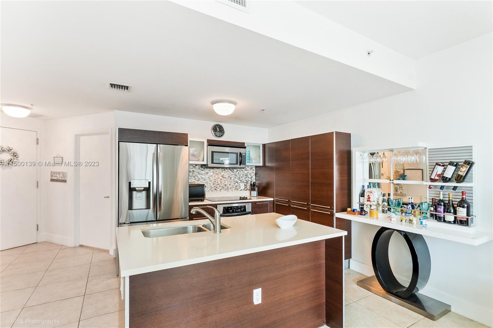 1900 N Bayshore Dr 4107, Miami, Florida 33132, 1 Bedroom Bedrooms, ,1 BathroomBathrooms,Residential,For Sale,1900 N Bayshore Dr 4107,A11500139
