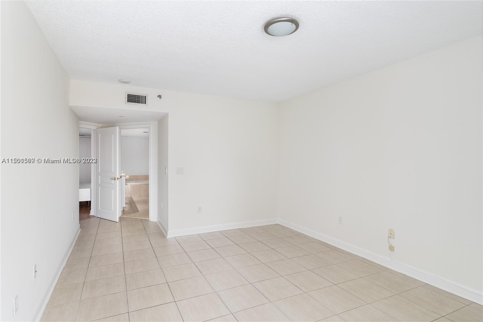 8925 Collins Ave 2E, Surfside, Florida 33154, 2 Bedrooms Bedrooms, ,2 BathroomsBathrooms,Residential,For Sale,8925 Collins Ave 2E,A11501569