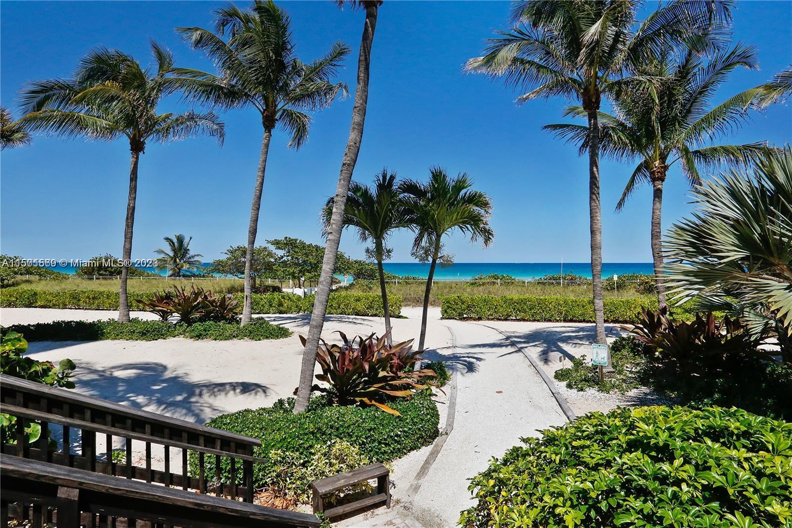 8925 Collins Ave 2E, Surfside, Florida 33154, 2 Bedrooms Bedrooms, ,2 BathroomsBathrooms,Residential,For Sale,8925 Collins Ave 2E,A11501569
