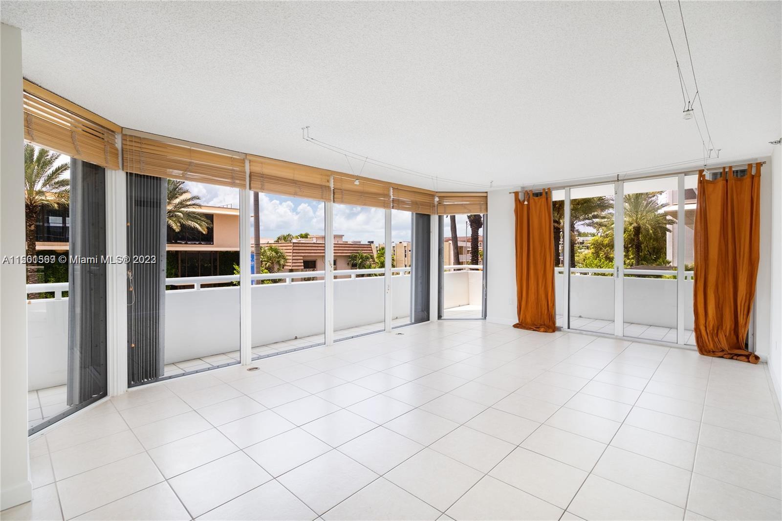 8925 Collins Ave 2E, Surfside, Florida 33154, 2 Bedrooms Bedrooms, ,2 BathroomsBathrooms,Residential,For Sale,8925 Collins Ave 2E,A11501569