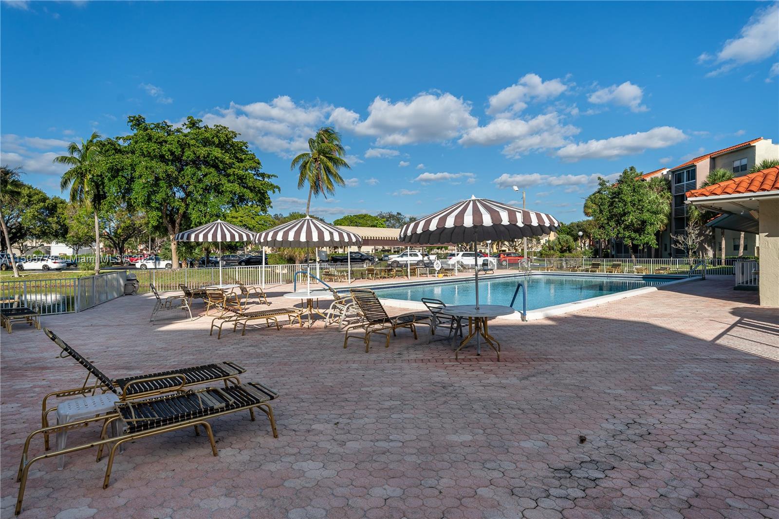 1810 SW 81st Ave 2117, North Lauderdale, Florida 33068, 2 Bedrooms Bedrooms, ,2 BathroomsBathrooms,Residential,For Sale,1810 SW 81st Ave 2117,A11503778