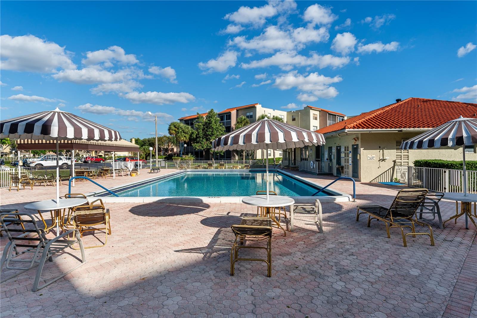 1810 SW 81st Ave 2117, North Lauderdale, Florida 33068, 2 Bedrooms Bedrooms, ,2 BathroomsBathrooms,Residential,For Sale,1810 SW 81st Ave 2117,A11503778