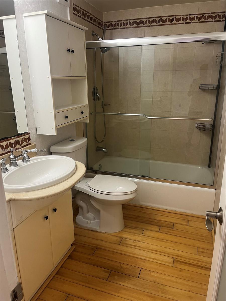 400 Kings Point Dr 1529, Sunny Isles Beach, Florida 33160, 1 Bedroom Bedrooms, ,1 BathroomBathrooms,Residential,For Sale,400 Kings Point Dr 1529,A11503806