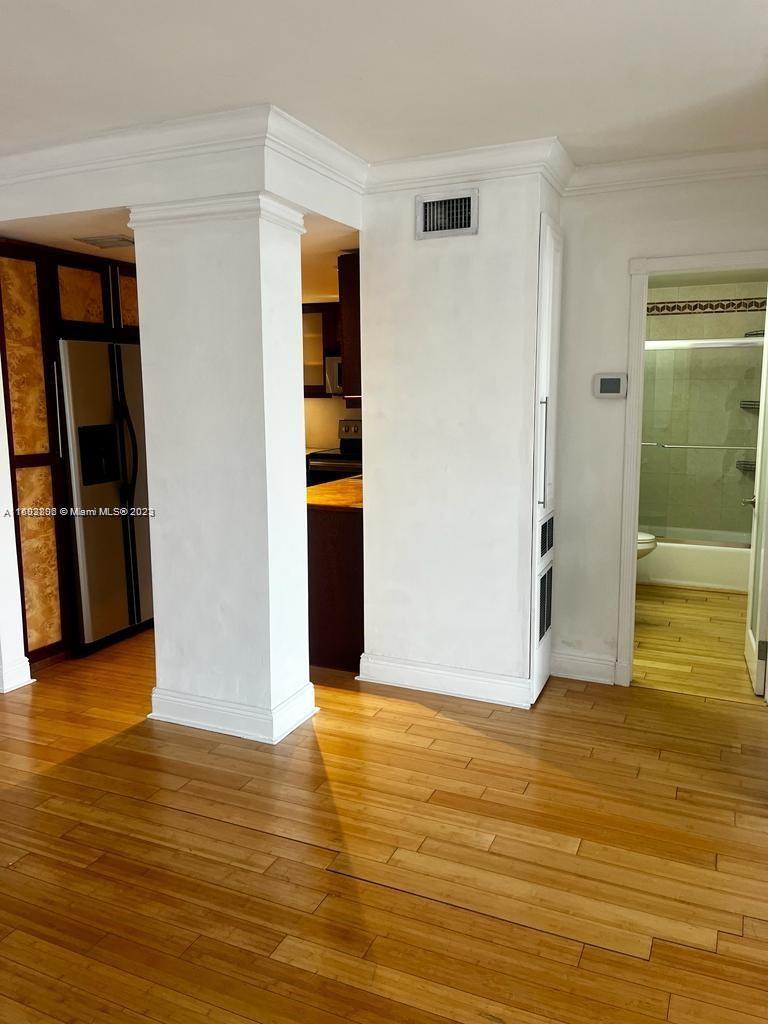 400 Kings Point Dr 1529, Sunny Isles Beach, Florida 33160, 1 Bedroom Bedrooms, ,1 BathroomBathrooms,Residential,For Sale,400 Kings Point Dr 1529,A11503806