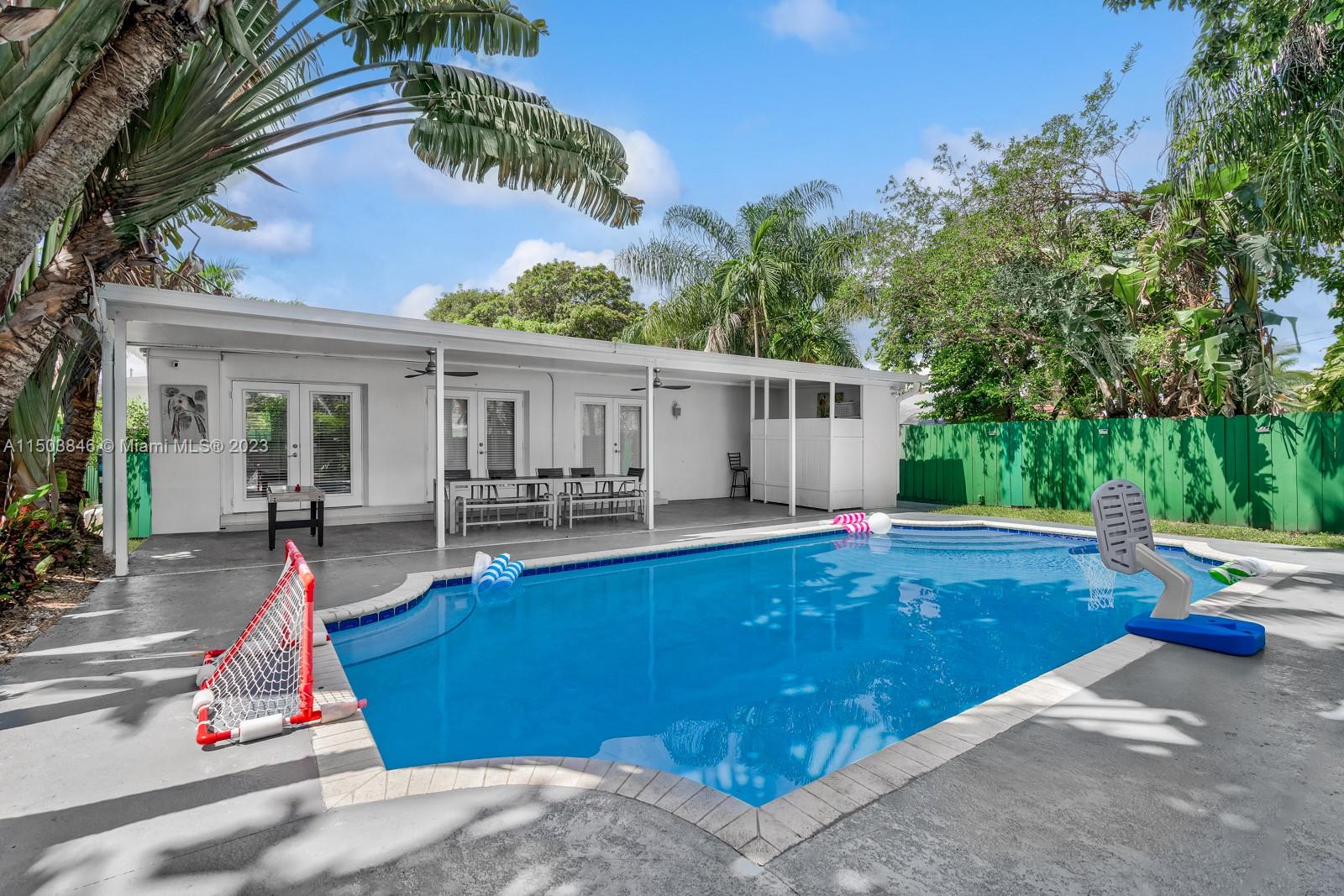 1411 Hayes St, Hollywood, Florida 33020, 4 Bedrooms Bedrooms, ,3 BathroomsBathrooms,Residentiallease,For Rent,1411 Hayes St,A11503846