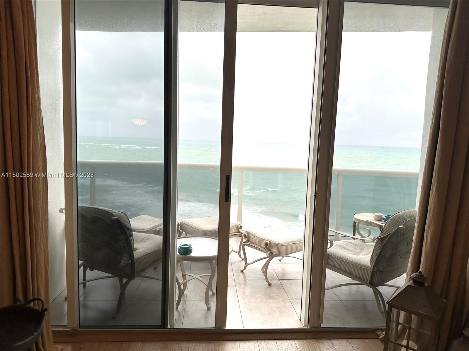 9601 Collins Ave 1705, Bal Harbour, Florida 33154, 2 Bedrooms Bedrooms, ,2 BathroomsBathrooms,Residentiallease,For Rent,9601 Collins Ave 1705,A11502589