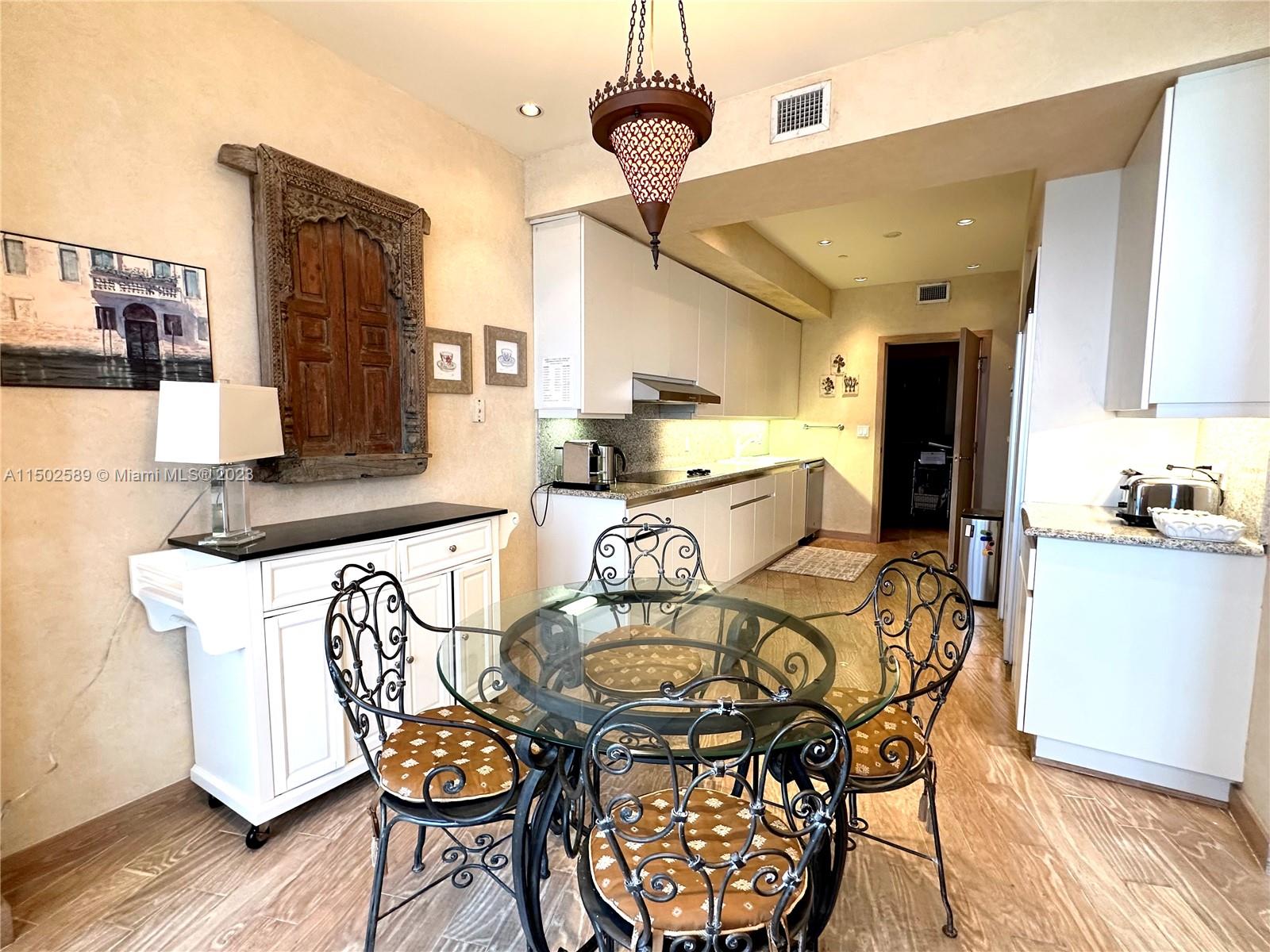 9601 Collins Ave 1705, Bal Harbour, Florida 33154, 2 Bedrooms Bedrooms, ,2 BathroomsBathrooms,Residentiallease,For Rent,9601 Collins Ave 1705,A11502589