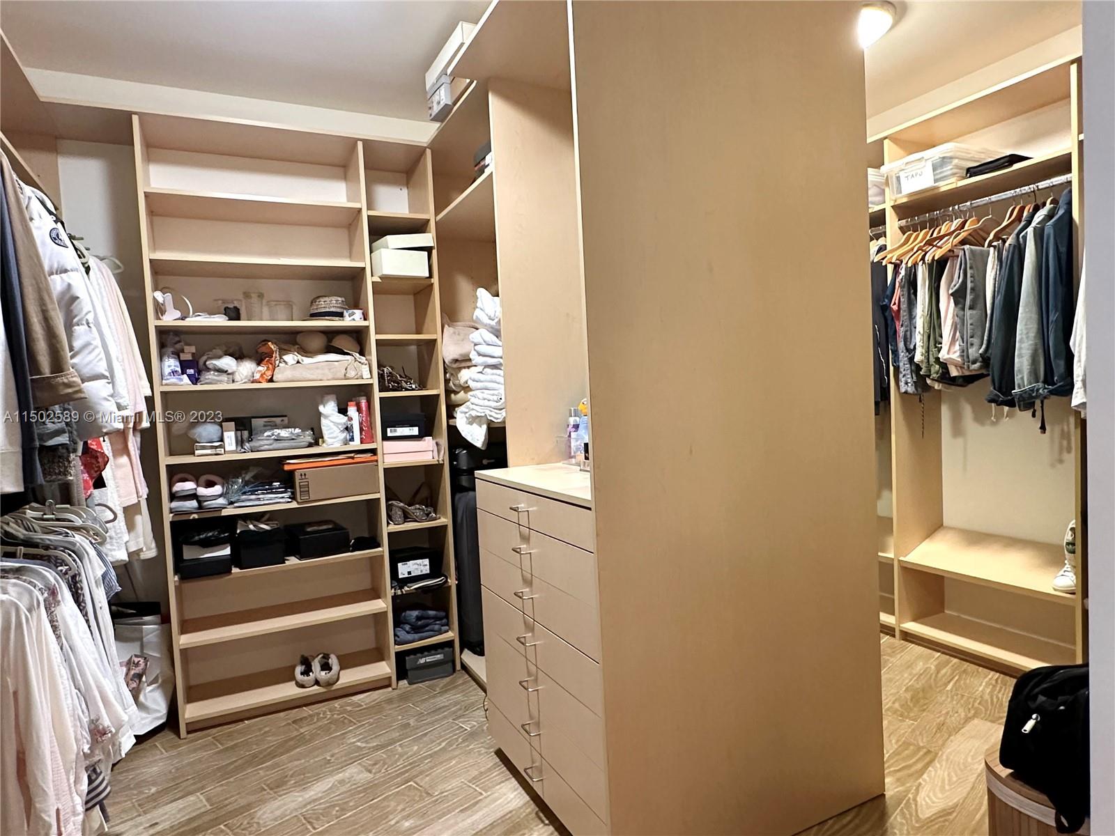 9601 Collins Ave 1705, Bal Harbour, Florida 33154, 2 Bedrooms Bedrooms, ,2 BathroomsBathrooms,Residentiallease,For Rent,9601 Collins Ave 1705,A11502589