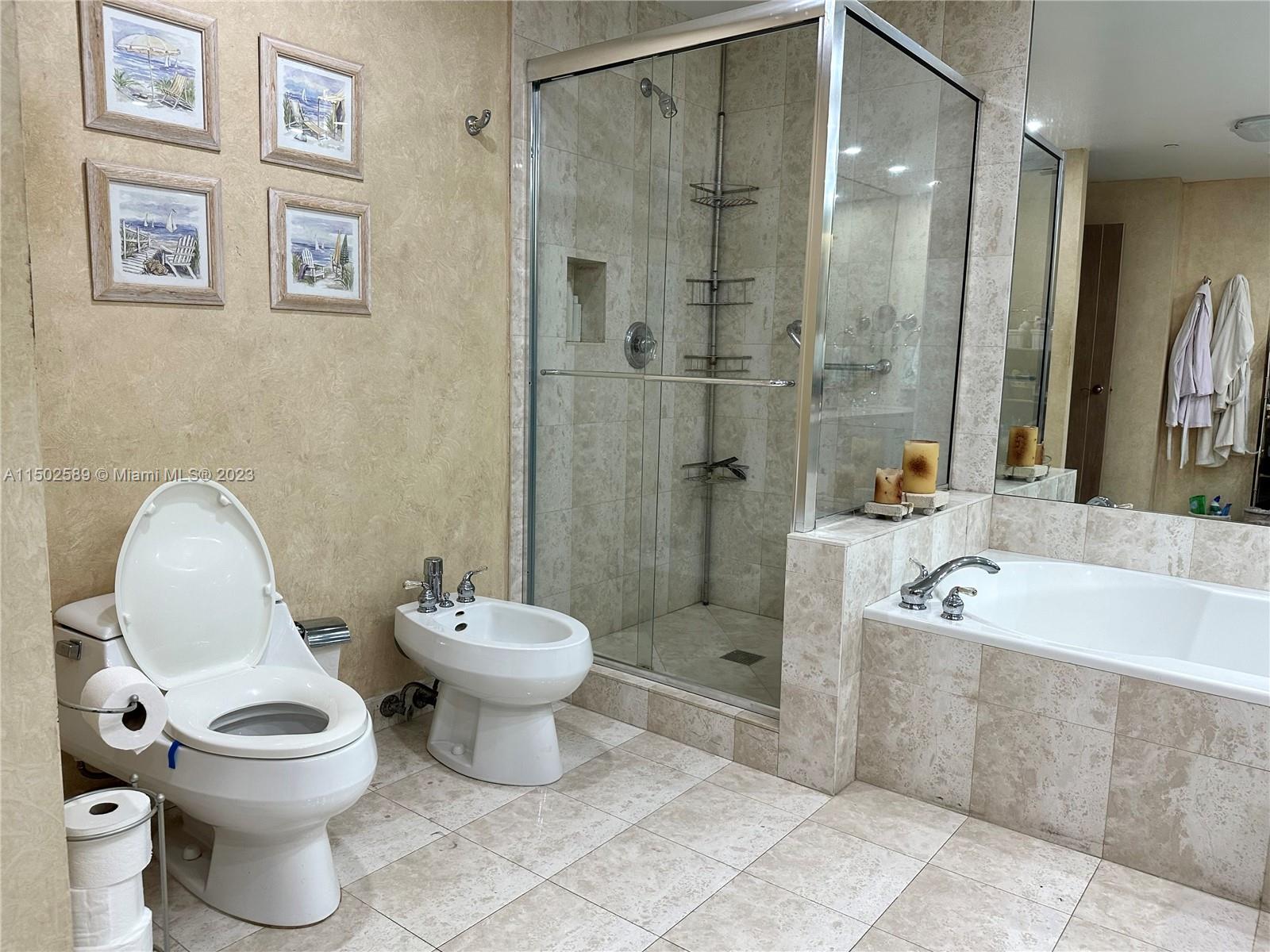 9601 Collins Ave 1705, Bal Harbour, Florida 33154, 2 Bedrooms Bedrooms, ,2 BathroomsBathrooms,Residentiallease,For Rent,9601 Collins Ave 1705,A11502589