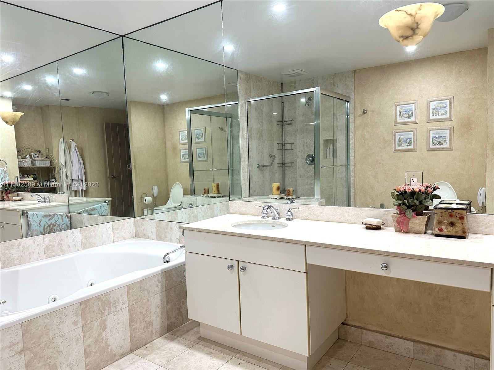 9601 Collins Ave 1705, Bal Harbour, Florida 33154, 2 Bedrooms Bedrooms, ,2 BathroomsBathrooms,Residentiallease,For Rent,9601 Collins Ave 1705,A11502589