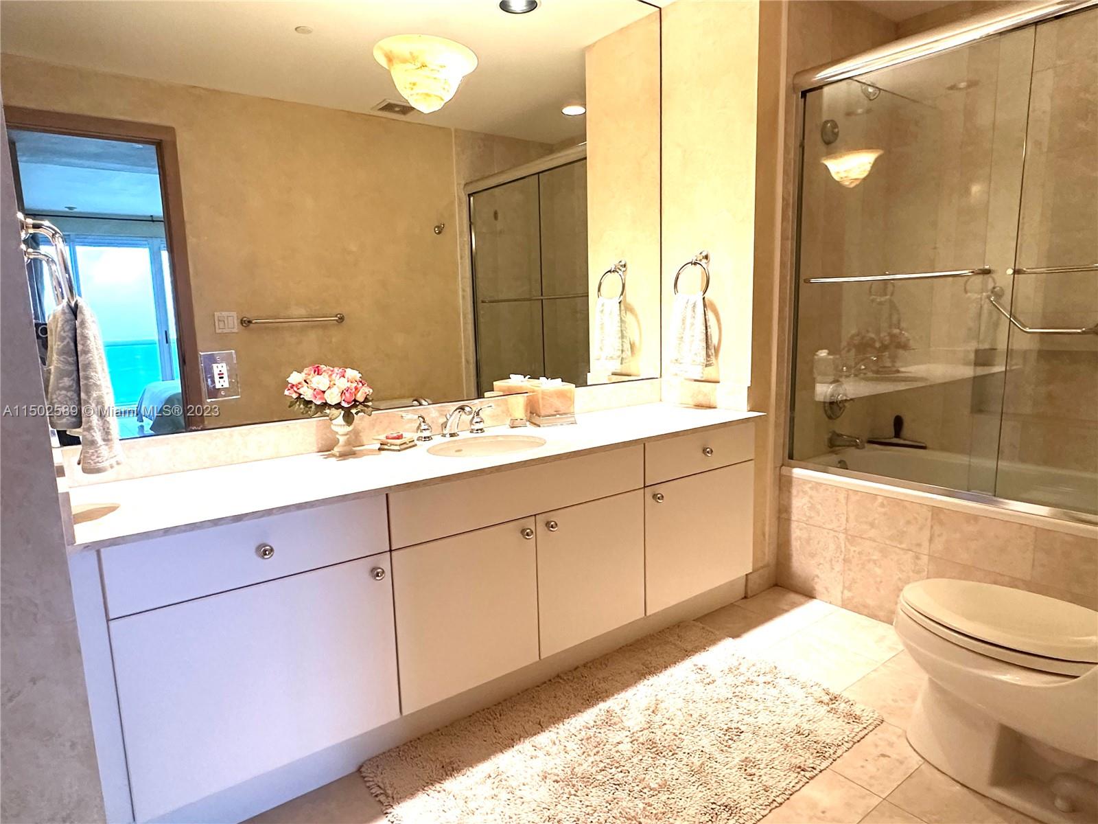 9601 Collins Ave 1705, Bal Harbour, Florida 33154, 2 Bedrooms Bedrooms, ,2 BathroomsBathrooms,Residentiallease,For Rent,9601 Collins Ave 1705,A11502589