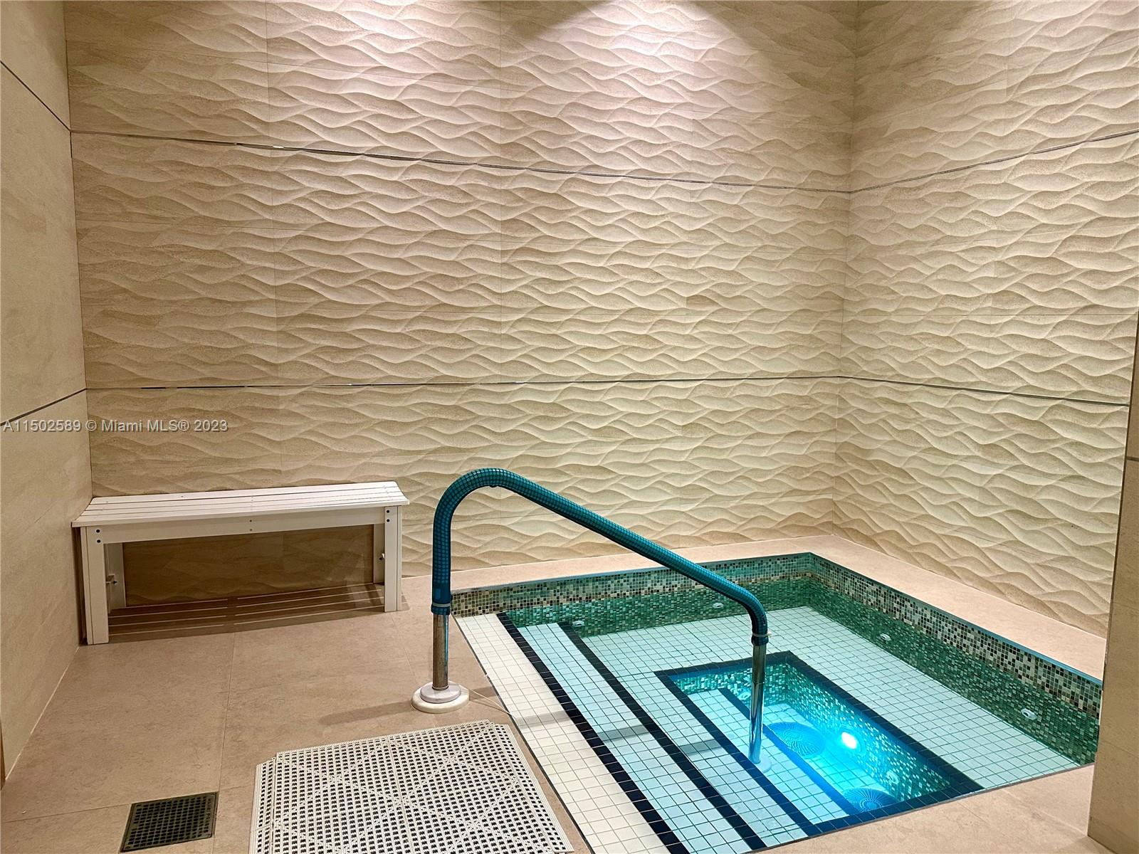 9601 Collins Ave 1705, Bal Harbour, Florida 33154, 2 Bedrooms Bedrooms, ,2 BathroomsBathrooms,Residentiallease,For Rent,9601 Collins Ave 1705,A11502589