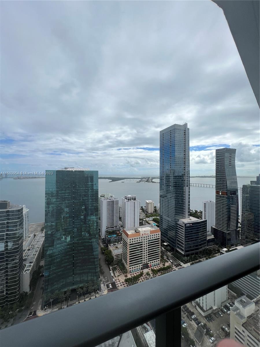 1300 S Miami Ave 4504, Miami, Florida 33131, 1 Bedroom Bedrooms, ,1 BathroomBathrooms,Residentiallease,For Rent,1300 S Miami Ave 4504,A11503954