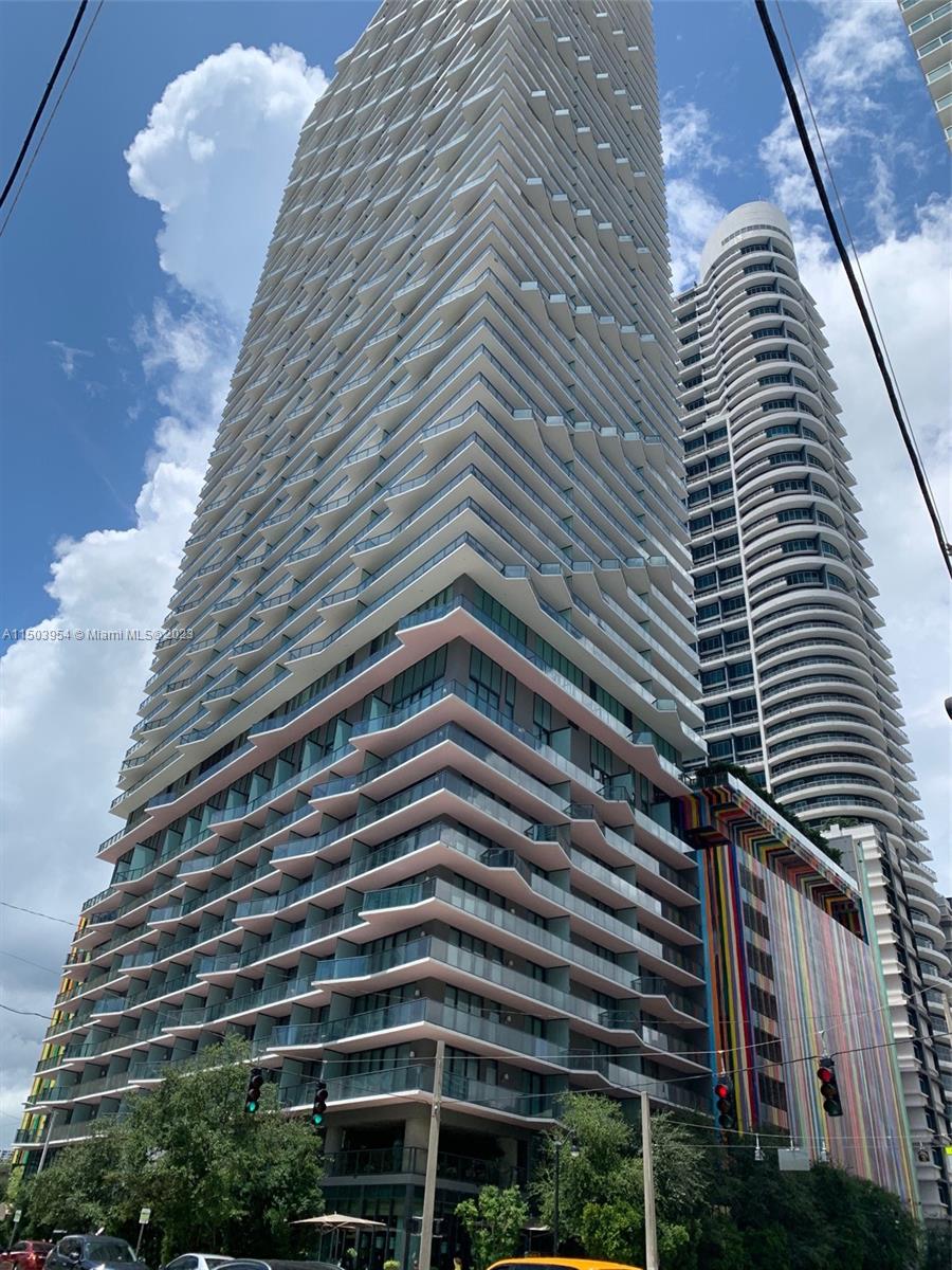 SLS Building
