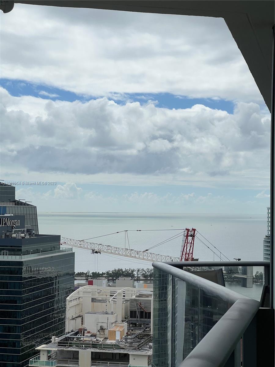 1300 S Miami Ave 4504, Miami, Florida 33131, 1 Bedroom Bedrooms, ,1 BathroomBathrooms,Residentiallease,For Rent,1300 S Miami Ave 4504,A11503954