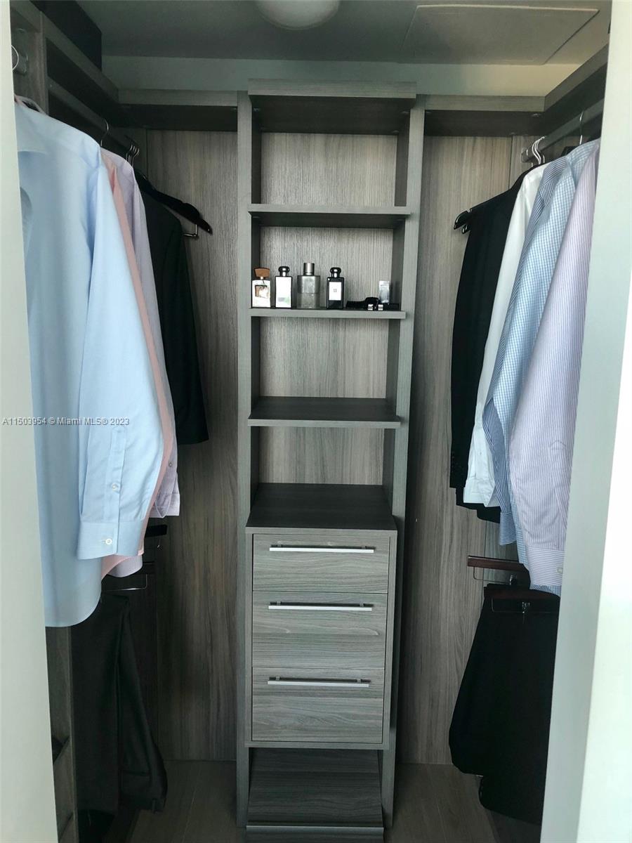 1300 S Miami Ave 4504, Miami, Florida 33131, 1 Bedroom Bedrooms, ,1 BathroomBathrooms,Residentiallease,For Rent,1300 S Miami Ave 4504,A11503954