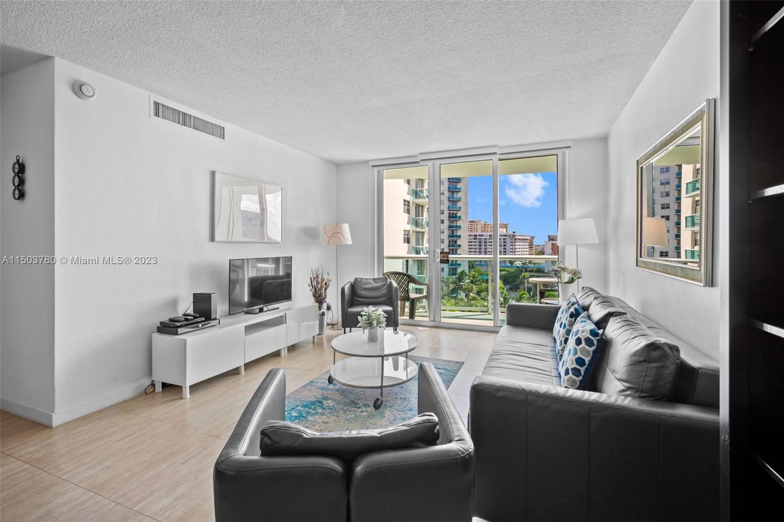 3901 S Ocean Dr 8T, Hollywood, Florida 33019, 1 Bedroom Bedrooms, ,1 BathroomBathrooms,Residential,For Sale,3901 S Ocean Dr 8T,A11503780