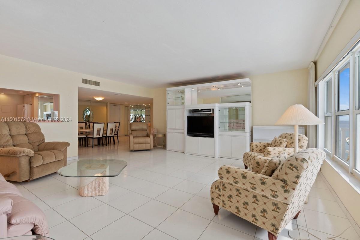 3750 Galt Ocean Dr 1202, Fort Lauderdale, Florida 33308, 2 Bedrooms Bedrooms, ,2 BathroomsBathrooms,Residentiallease,For Rent,3750 Galt Ocean Dr 1202,A11501572
