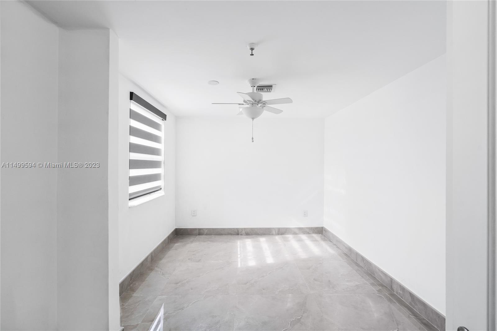 355 Poinciana Dr 1130, Sunny Isles Beach, Florida 33160, 3 Bedrooms Bedrooms, ,2 BathroomsBathrooms,Residential,For Sale,355 Poinciana Dr 1130,A11499594
