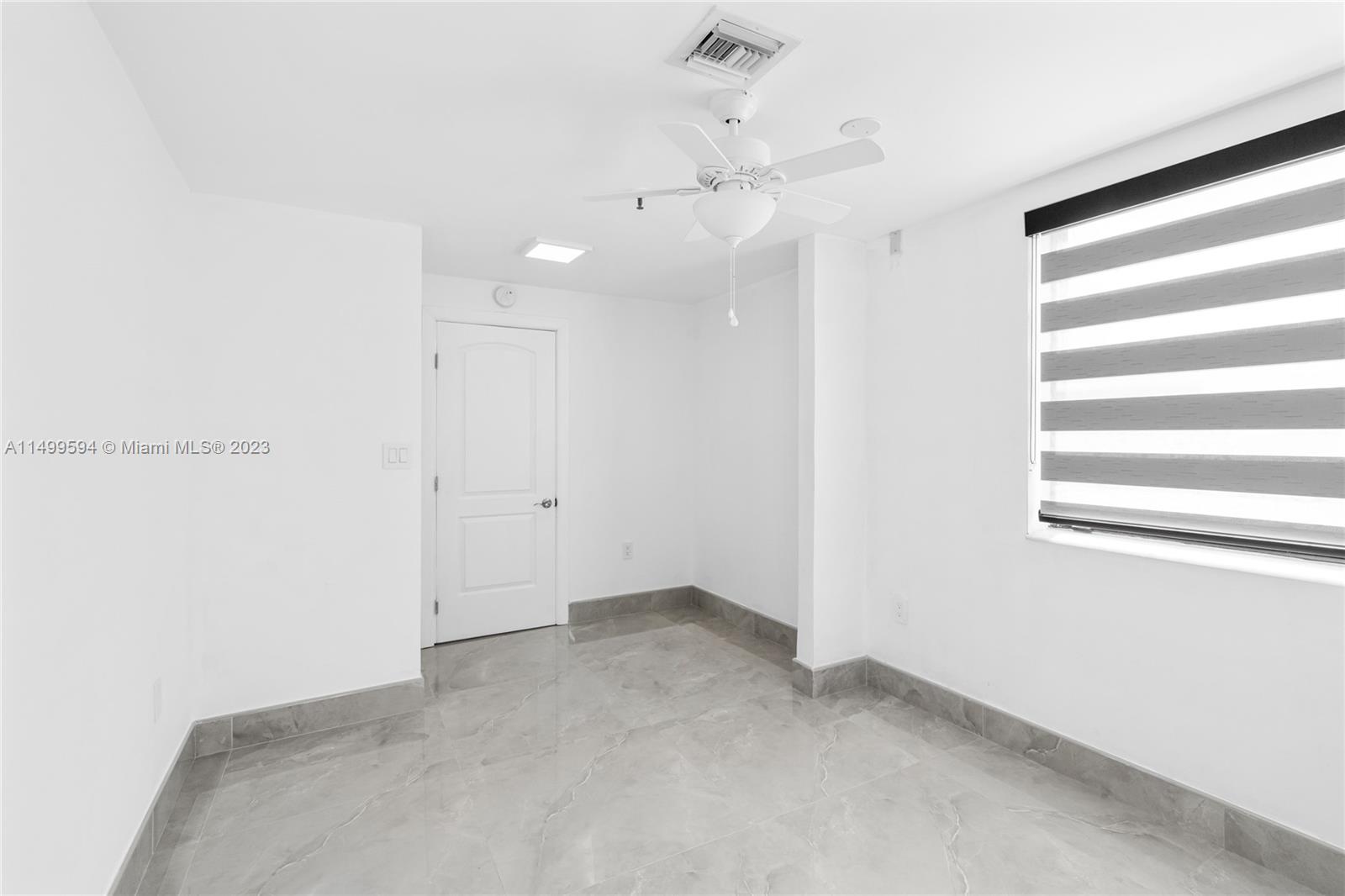 355 Poinciana Dr 1130, Sunny Isles Beach, Florida 33160, 3 Bedrooms Bedrooms, ,2 BathroomsBathrooms,Residential,For Sale,355 Poinciana Dr 1130,A11499594