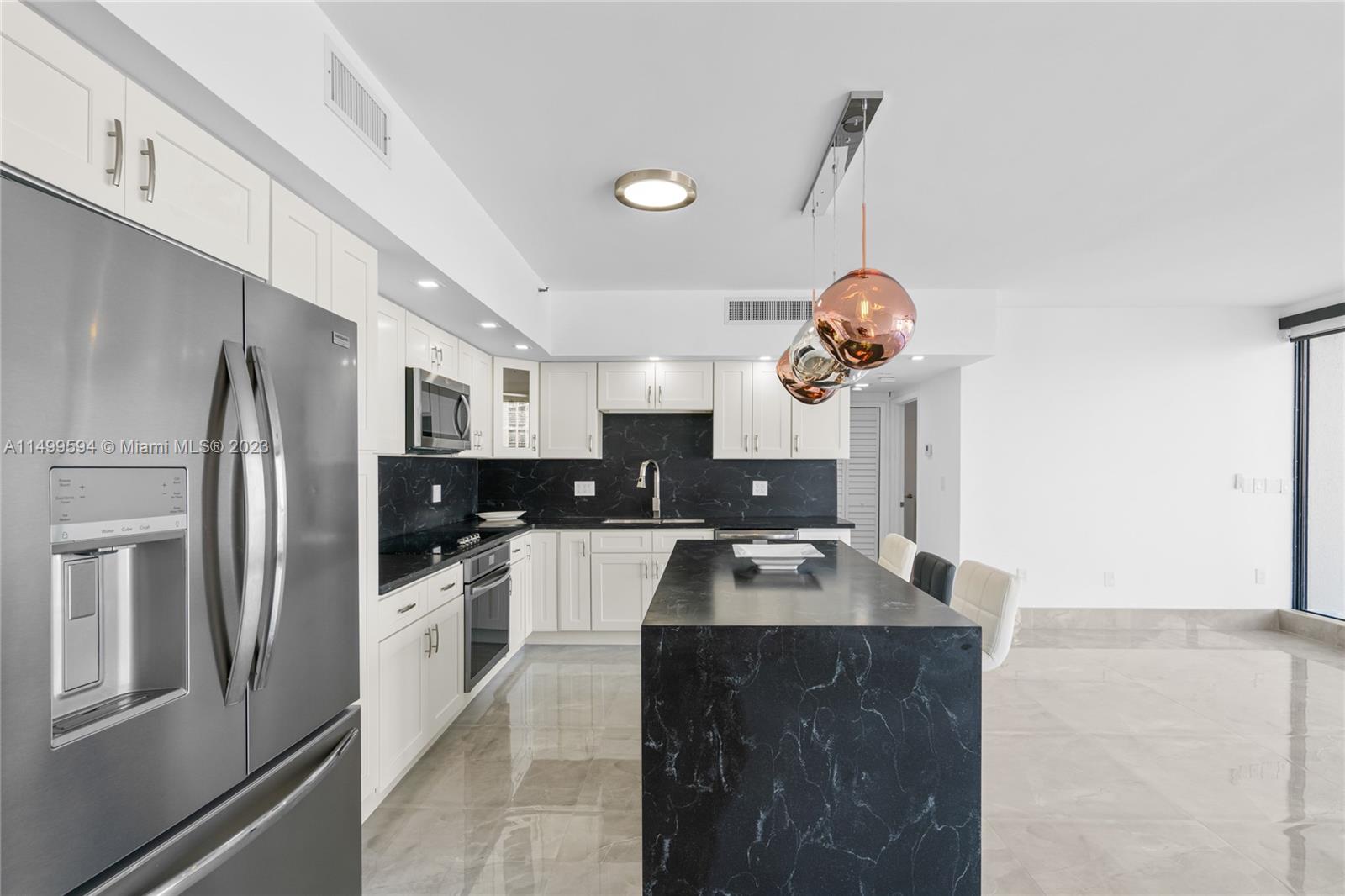 355 Poinciana Dr 1130, Sunny Isles Beach, Florida 33160, 3 Bedrooms Bedrooms, ,2 BathroomsBathrooms,Residential,For Sale,355 Poinciana Dr 1130,A11499594