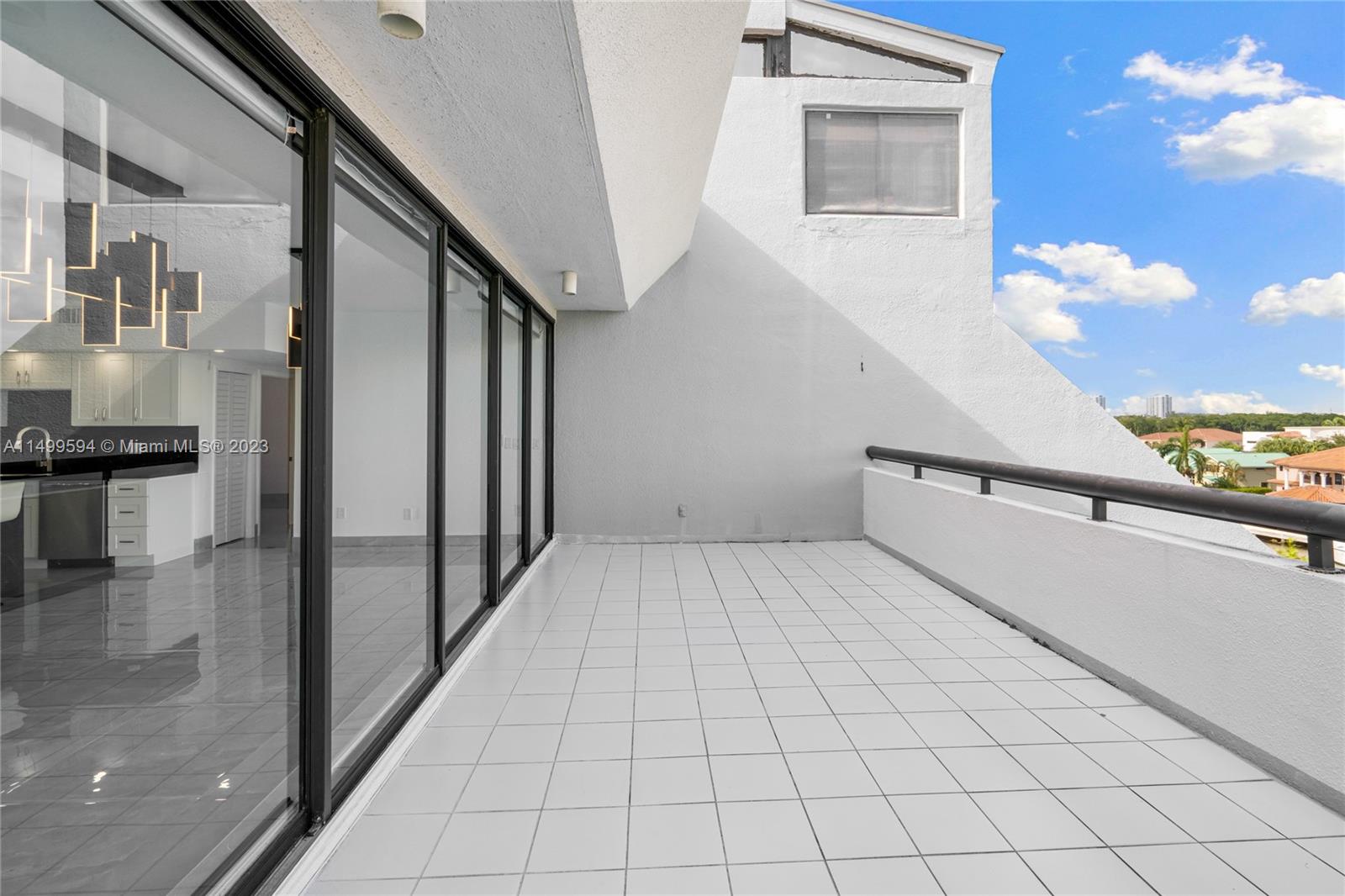 355 Poinciana Dr 1130, Sunny Isles Beach, Florida 33160, 3 Bedrooms Bedrooms, ,2 BathroomsBathrooms,Residential,For Sale,355 Poinciana Dr 1130,A11499594