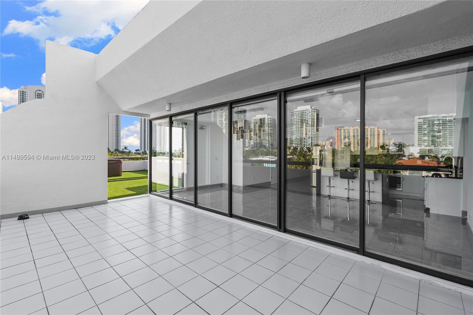 355 Poinciana Dr 1130, Sunny Isles Beach, Florida 33160, 3 Bedrooms Bedrooms, ,2 BathroomsBathrooms,Residential,For Sale,355 Poinciana Dr 1130,A11499594