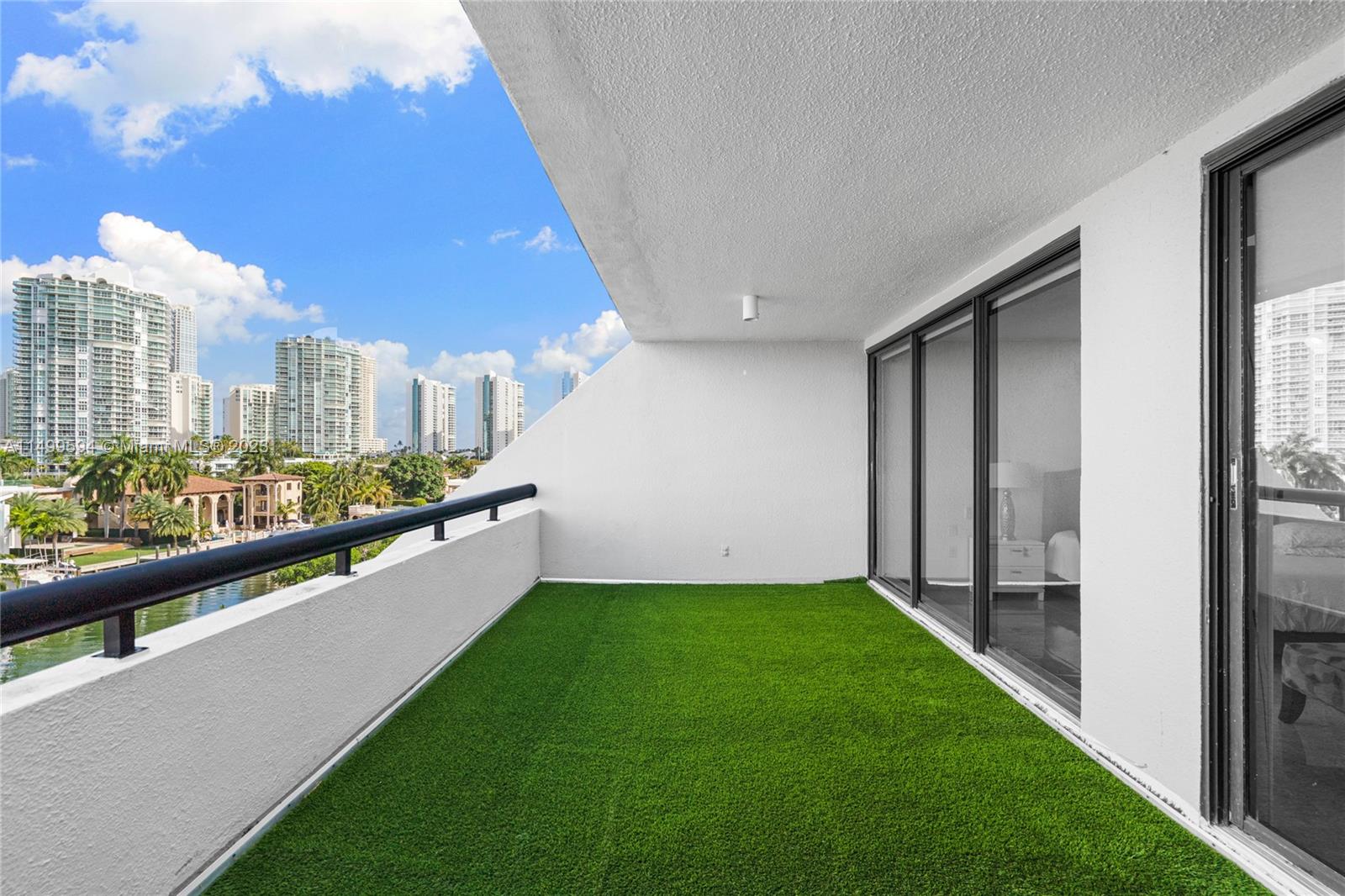 355 Poinciana Dr 1130, Sunny Isles Beach, Florida 33160, 3 Bedrooms Bedrooms, ,2 BathroomsBathrooms,Residential,For Sale,355 Poinciana Dr 1130,A11499594