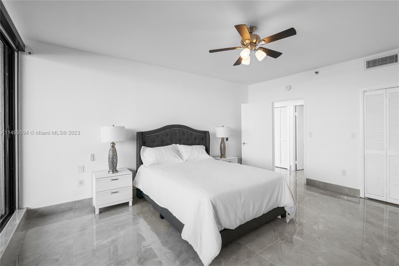 355 Poinciana Dr 1130, Sunny Isles Beach, Florida 33160, 3 Bedrooms Bedrooms, ,2 BathroomsBathrooms,Residential,For Sale,355 Poinciana Dr 1130,A11499594