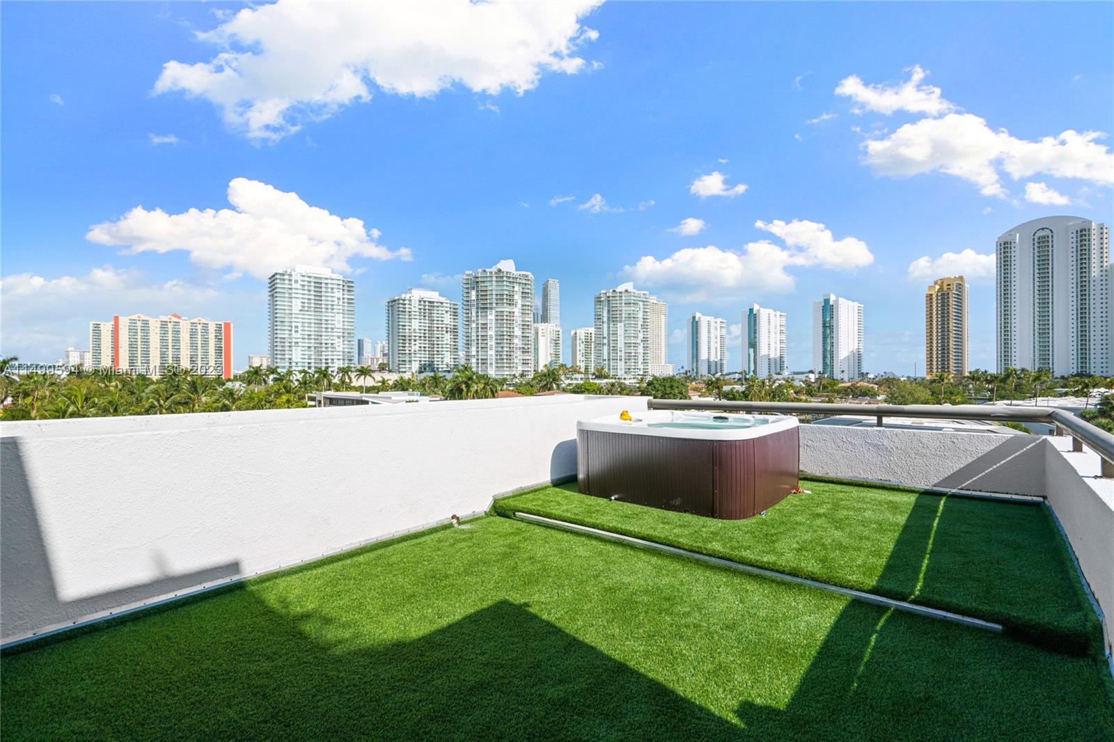 355 Poinciana Dr 1130, Sunny Isles Beach, Florida 33160, 3 Bedrooms Bedrooms, ,2 BathroomsBathrooms,Residential,For Sale,355 Poinciana Dr 1130,A11499594