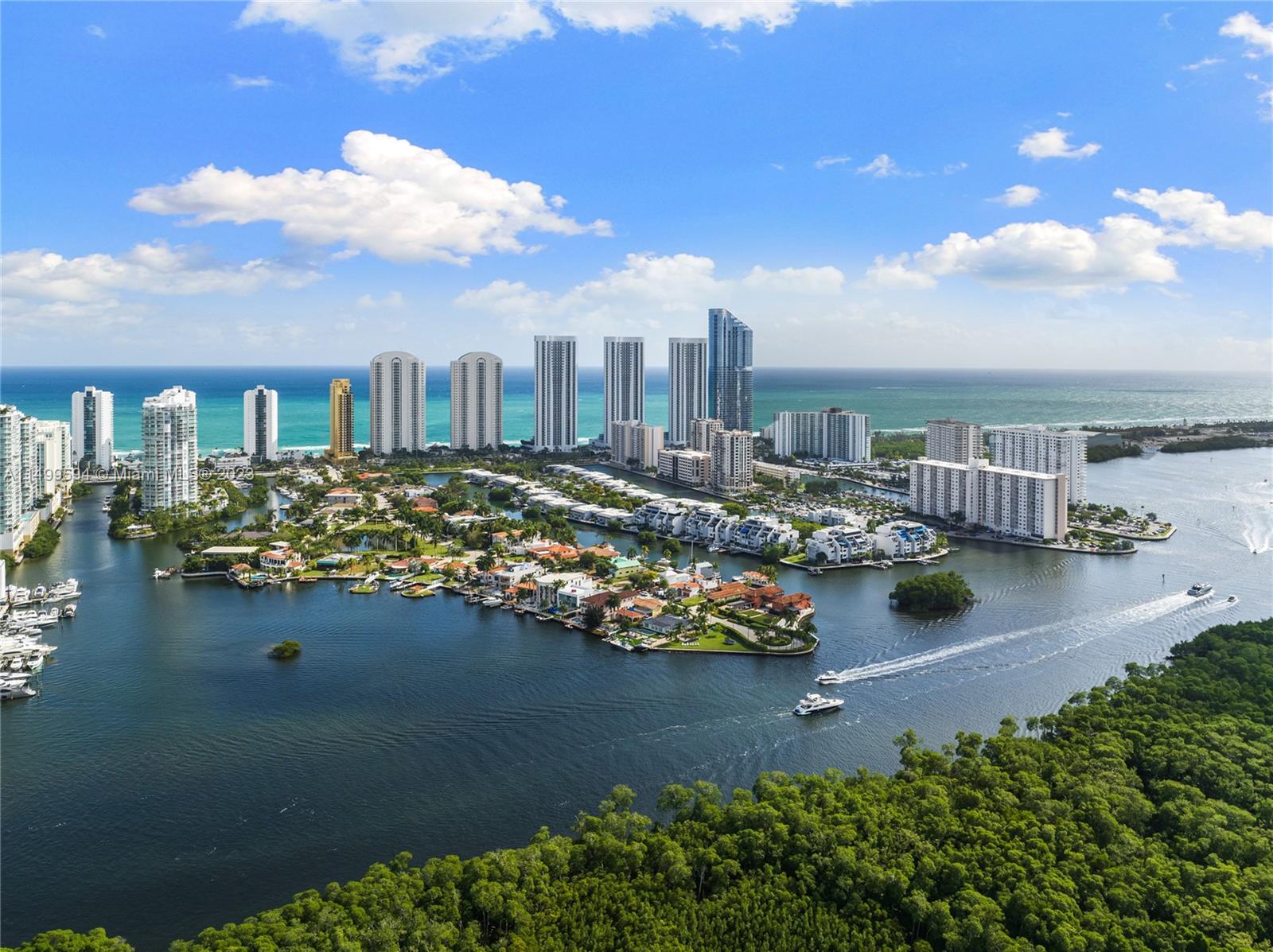 355 Poinciana Dr 1130, Sunny Isles Beach, Florida 33160, 3 Bedrooms Bedrooms, ,2 BathroomsBathrooms,Residential,For Sale,355 Poinciana Dr 1130,A11499594