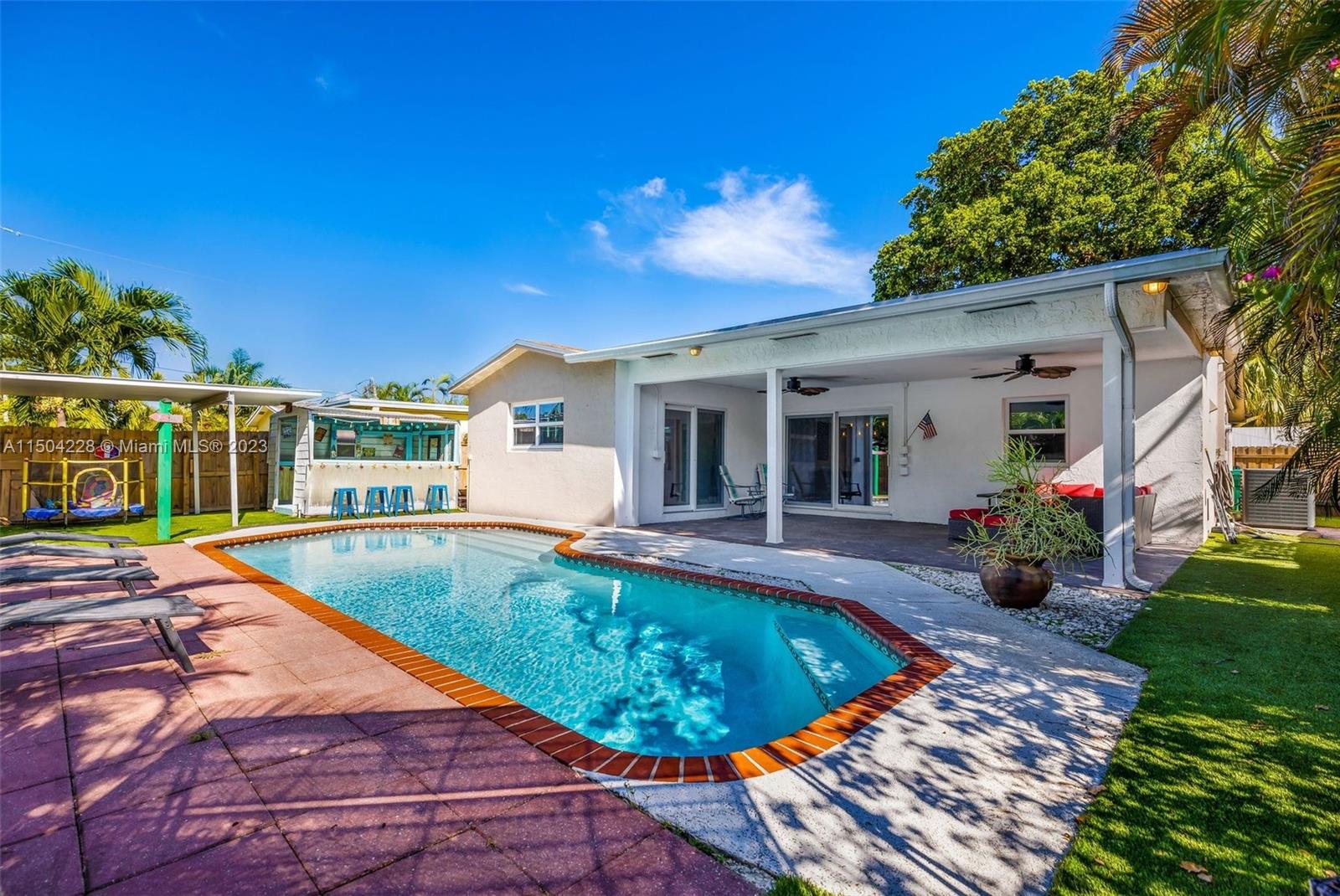 4330 SW 34th Ln, Dania Beach, Florida 33312, 4 Bedrooms Bedrooms, ,2 BathroomsBathrooms,Residential,For Sale,4330 SW 34th Ln,A11504228