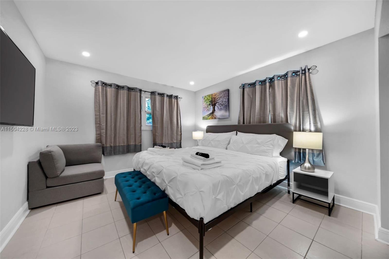 4330 SW 34th Ln, Dania Beach, Florida 33312, 4 Bedrooms Bedrooms, ,2 BathroomsBathrooms,Residential,For Sale,4330 SW 34th Ln,A11504228