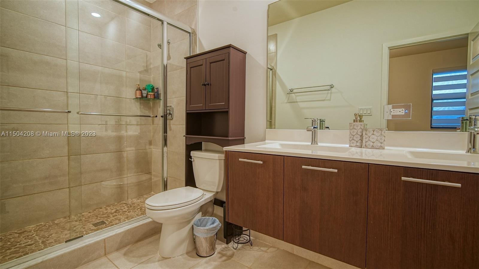 10407 NW 82nd St 35, Doral, Florida 33178, 3 Bedrooms Bedrooms, ,2 BathroomsBathrooms,Residentiallease,For Rent,10407 NW 82nd St 35,A11504208