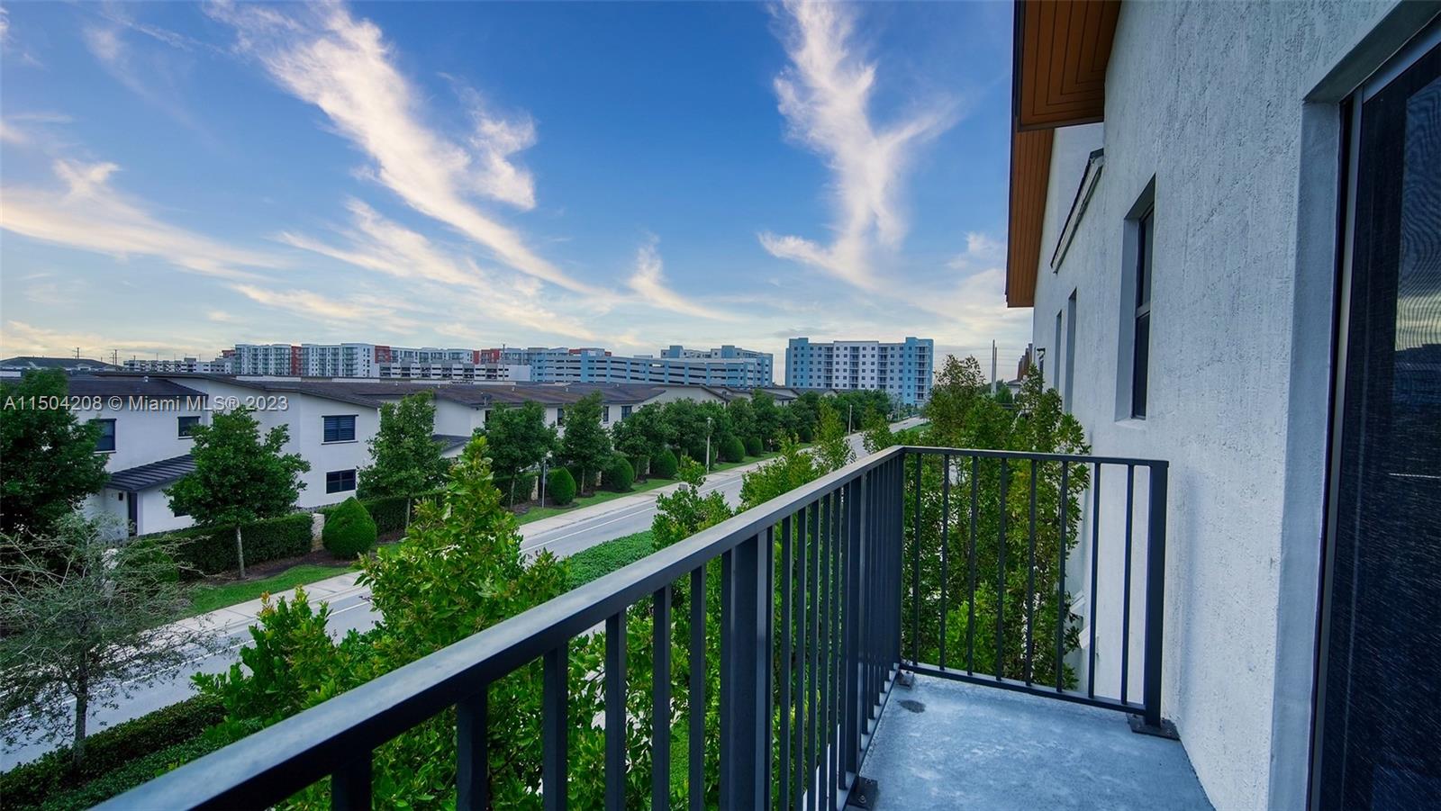 10407 NW 82nd St 35, Doral, Florida 33178, 3 Bedrooms Bedrooms, ,2 BathroomsBathrooms,Residentiallease,For Rent,10407 NW 82nd St 35,A11504208