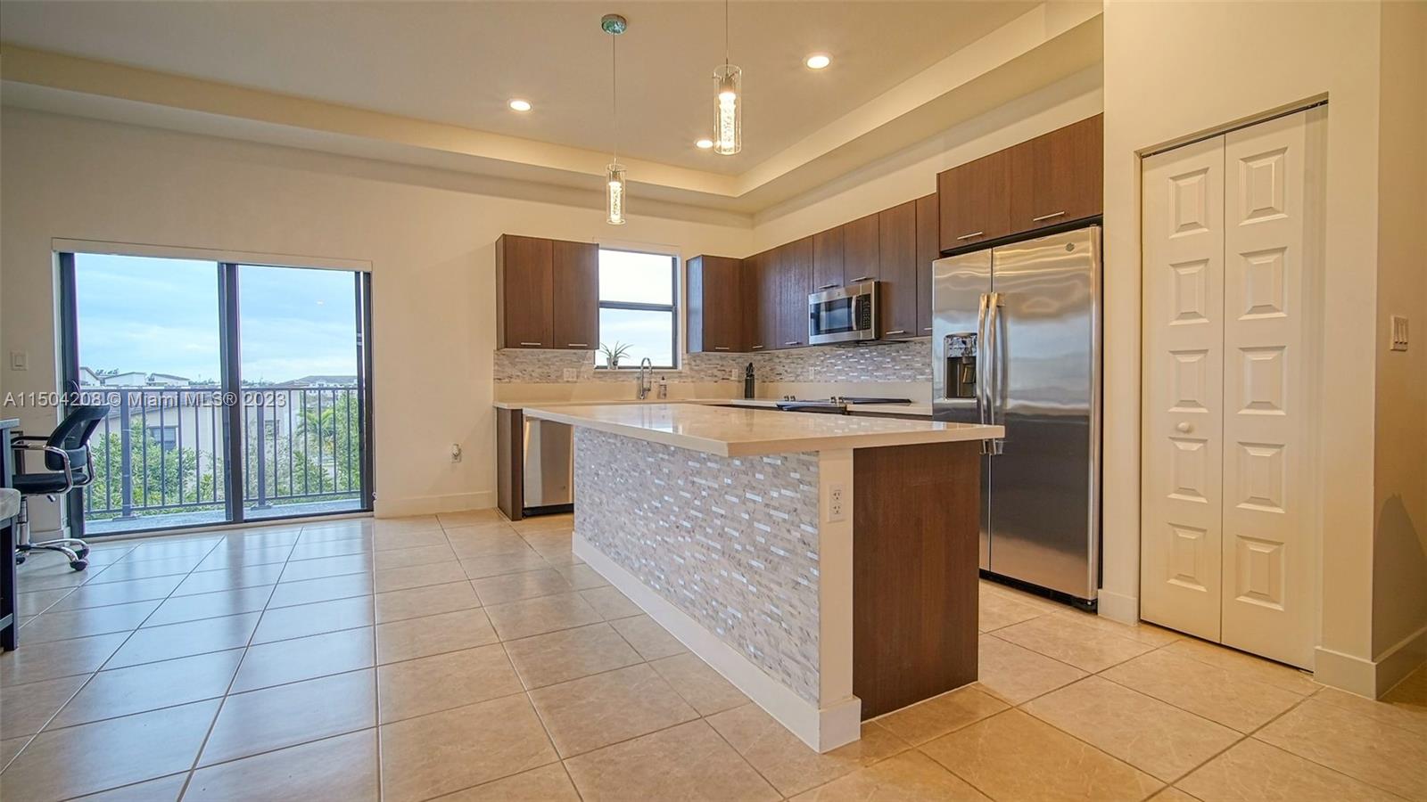 10407 NW 82nd St 35, Doral, Florida 33178, 3 Bedrooms Bedrooms, ,2 BathroomsBathrooms,Residentiallease,For Rent,10407 NW 82nd St 35,A11504208