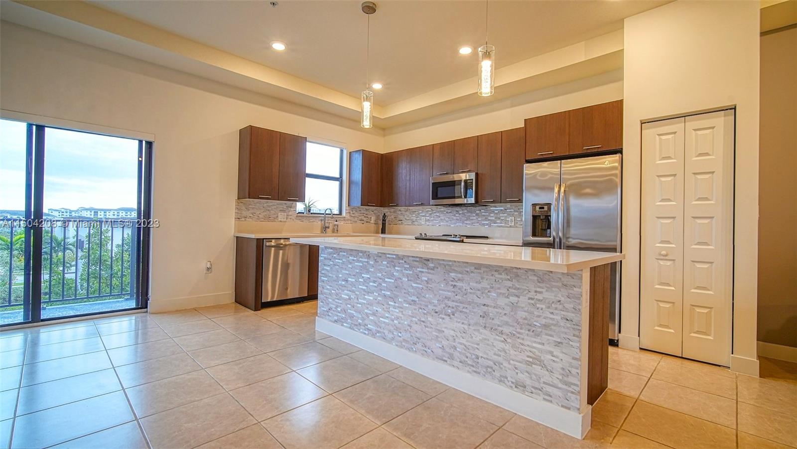 10407 NW 82nd St 35, Doral, Florida 33178, 3 Bedrooms Bedrooms, ,2 BathroomsBathrooms,Residentiallease,For Rent,10407 NW 82nd St 35,A11504208