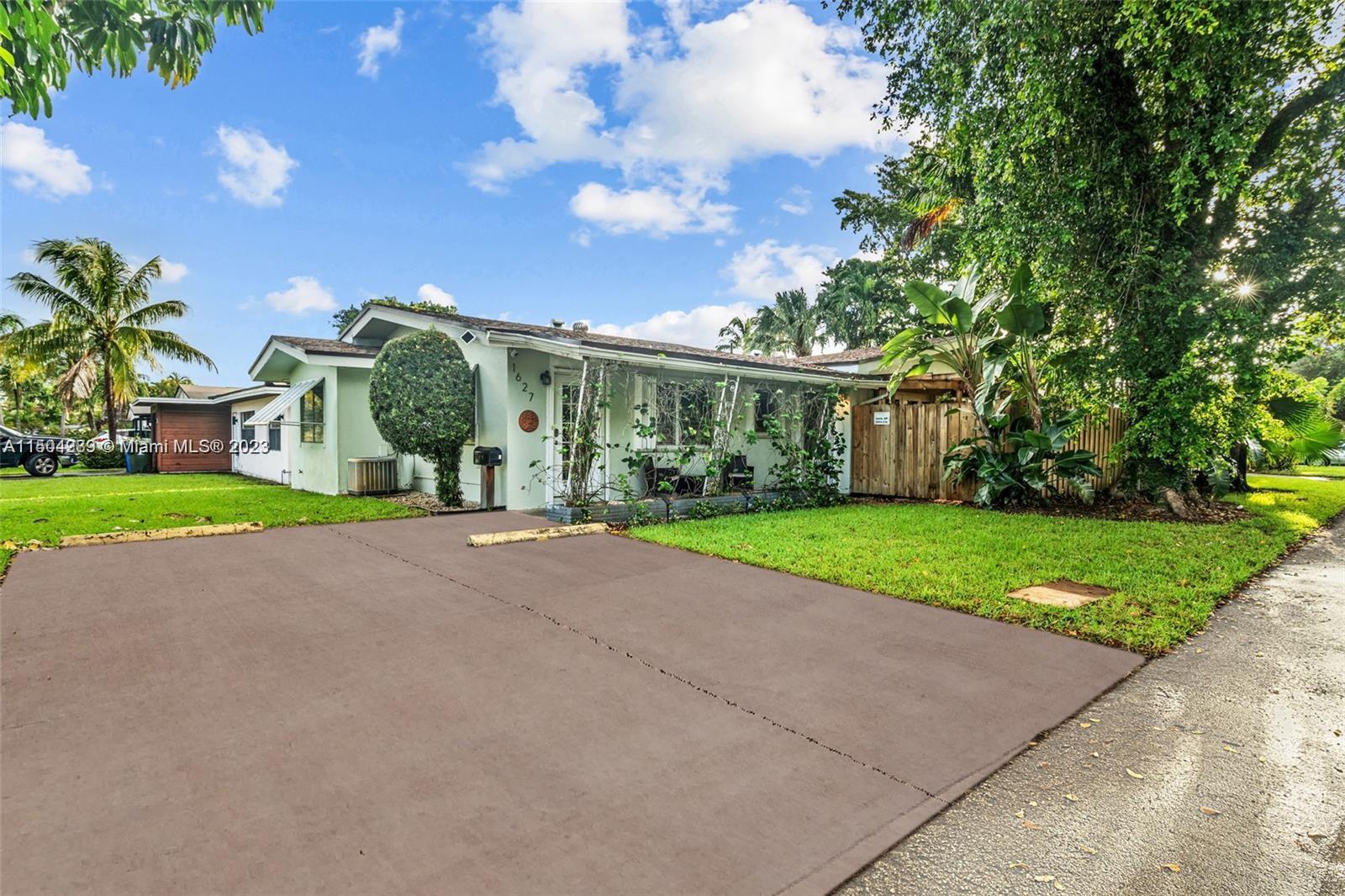 1629 NE 12th St 1629, Fort Lauderdale, Florida 33304, 3 Bedrooms Bedrooms, ,2 BathroomsBathrooms,Residentiallease,For Rent,1629 NE 12th St 1629,A11504289