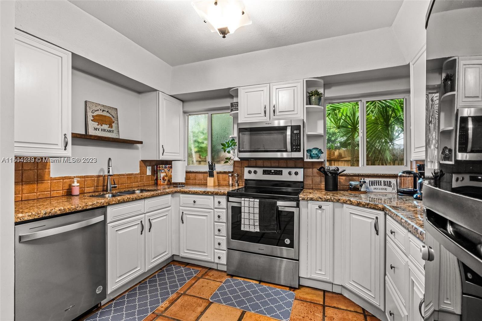 1629 NE 12th St 1629, Fort Lauderdale, Florida 33304, 3 Bedrooms Bedrooms, ,2 BathroomsBathrooms,Residentiallease,For Rent,1629 NE 12th St 1629,A11504289