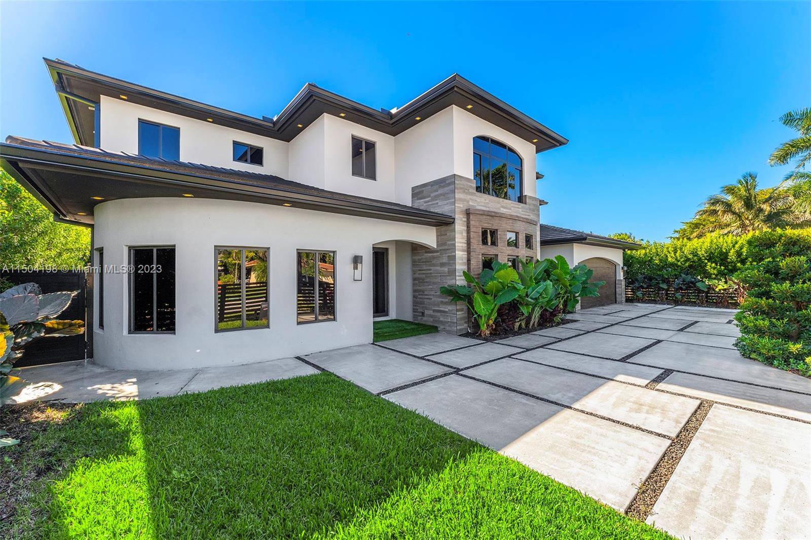1330 NW 207th St, Miami Gardens, Florida 33169, 5 Bedrooms Bedrooms, ,5 BathroomsBathrooms,Residential,For Sale,1330 NW 207th St,A11504198