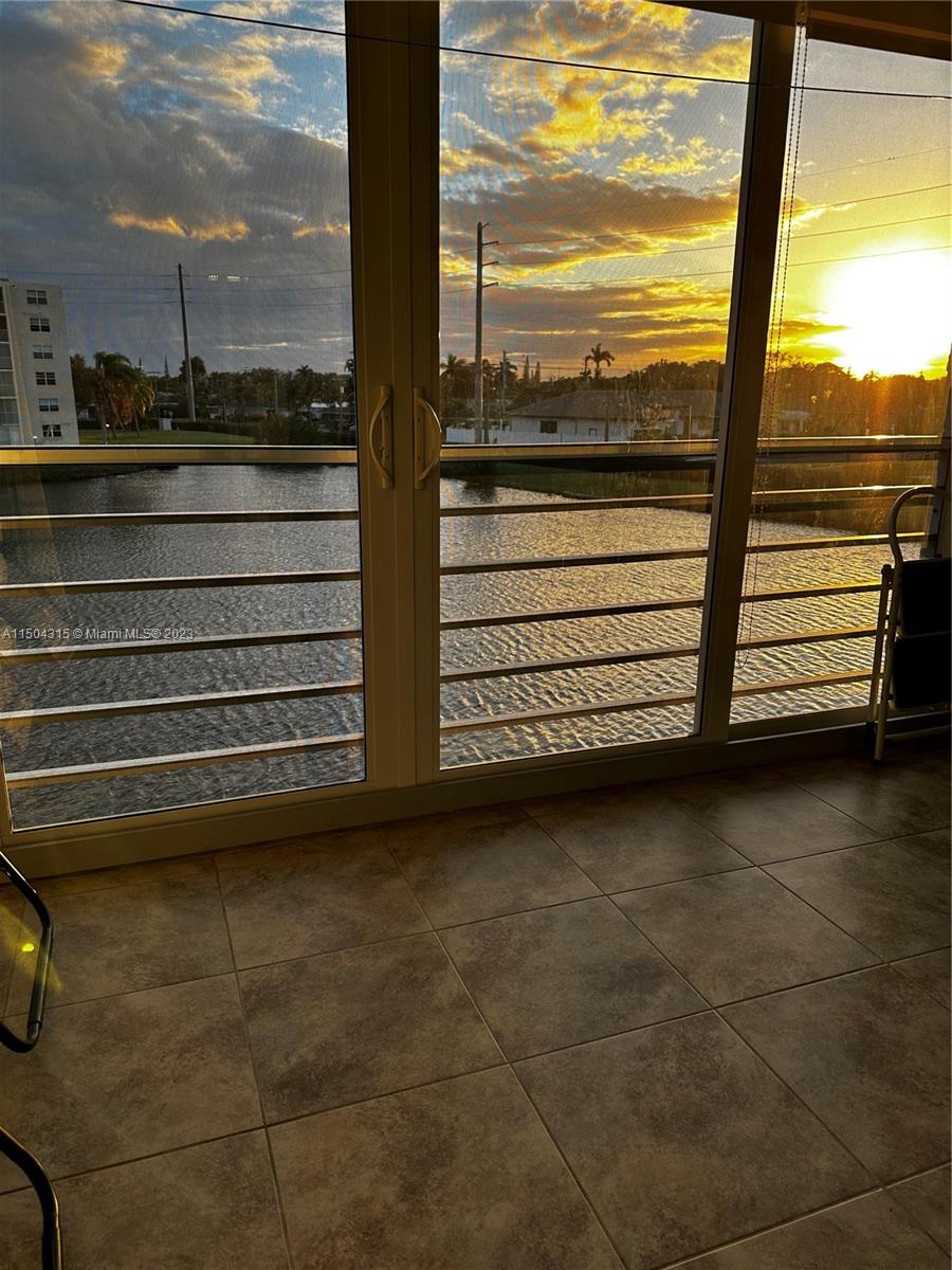 311 SE 3rd St 309, Dania Beach, Florida 33004, 2 Bedrooms Bedrooms, ,2 BathroomsBathrooms,Residentiallease,For Rent,311 SE 3rd St 309,A11504315
