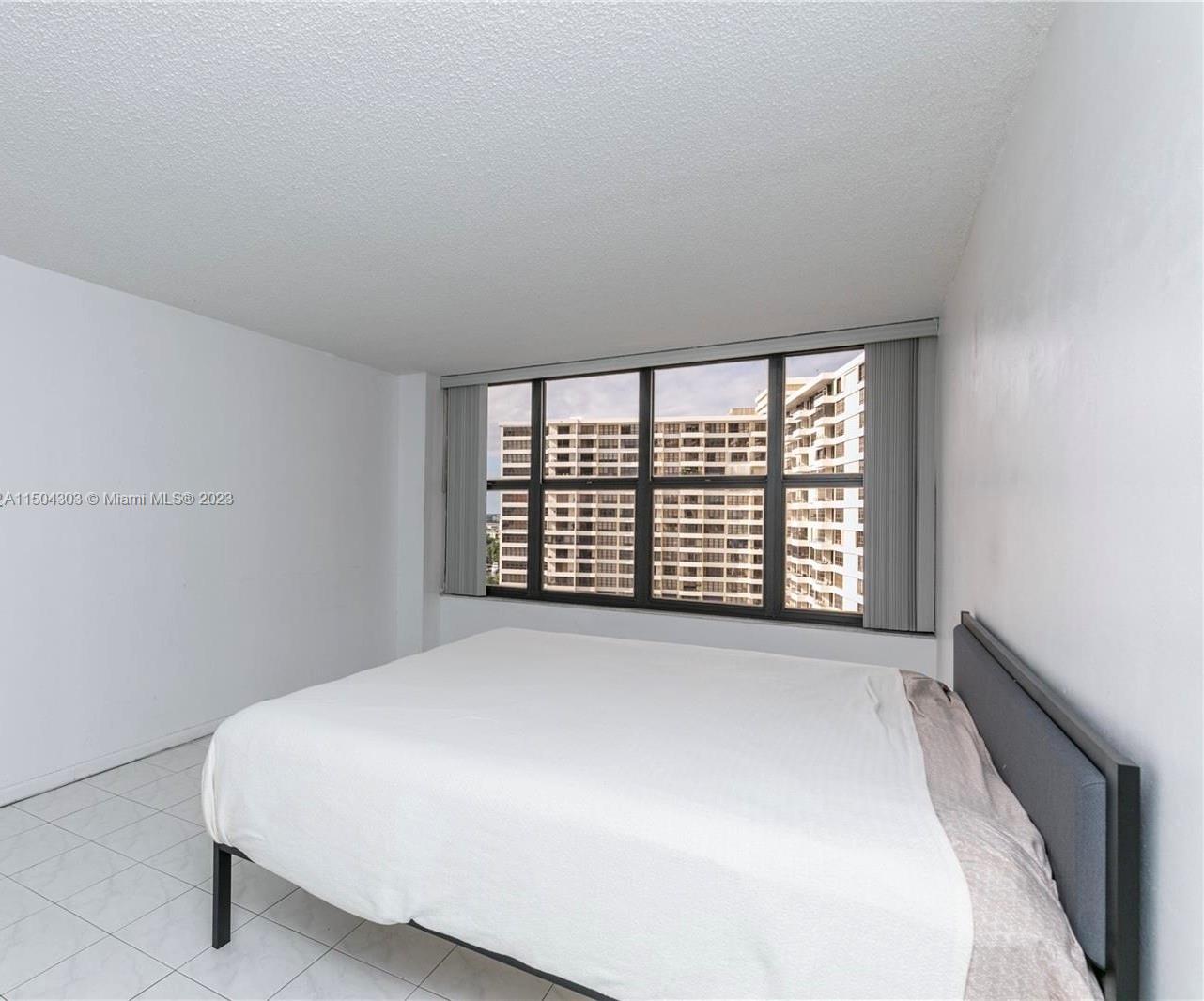 2500 Parkview Dr 1418, Hallandale Beach, Florida 33009, 2 Bedrooms Bedrooms, ,2 BathroomsBathrooms,Residential,For Sale,2500 Parkview Dr 1418,A11504303