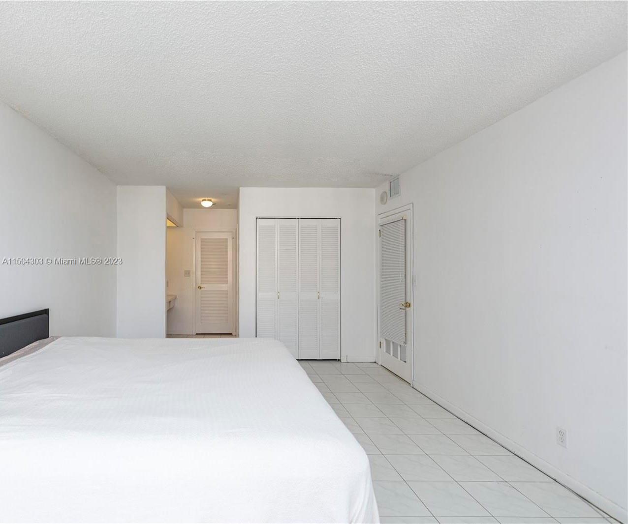 2500 Parkview Dr 1418, Hallandale Beach, Florida 33009, 2 Bedrooms Bedrooms, ,2 BathroomsBathrooms,Residential,For Sale,2500 Parkview Dr 1418,A11504303