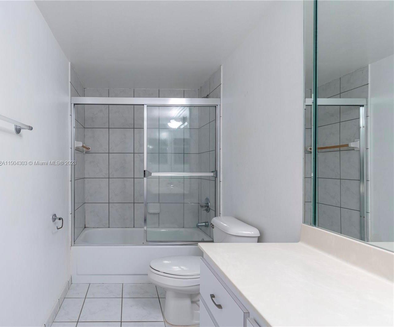 2500 Parkview Dr 1418, Hallandale Beach, Florida 33009, 2 Bedrooms Bedrooms, ,2 BathroomsBathrooms,Residential,For Sale,2500 Parkview Dr 1418,A11504303