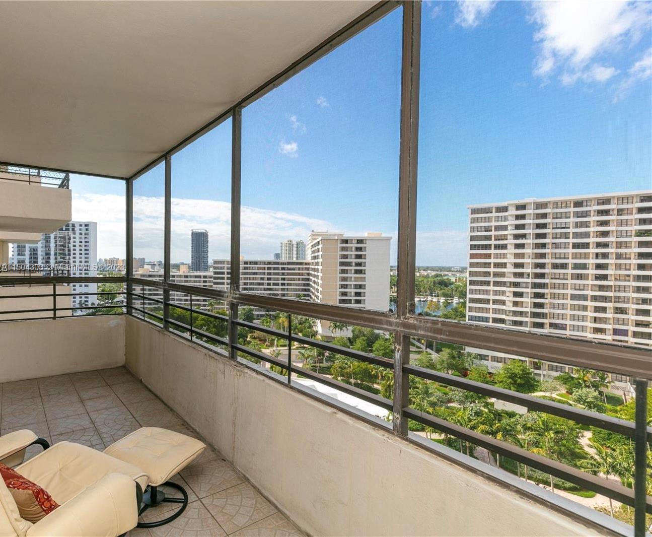 2500 Parkview Dr 1418, Hallandale Beach, Florida 33009, 2 Bedrooms Bedrooms, ,2 BathroomsBathrooms,Residential,For Sale,2500 Parkview Dr 1418,A11504303
