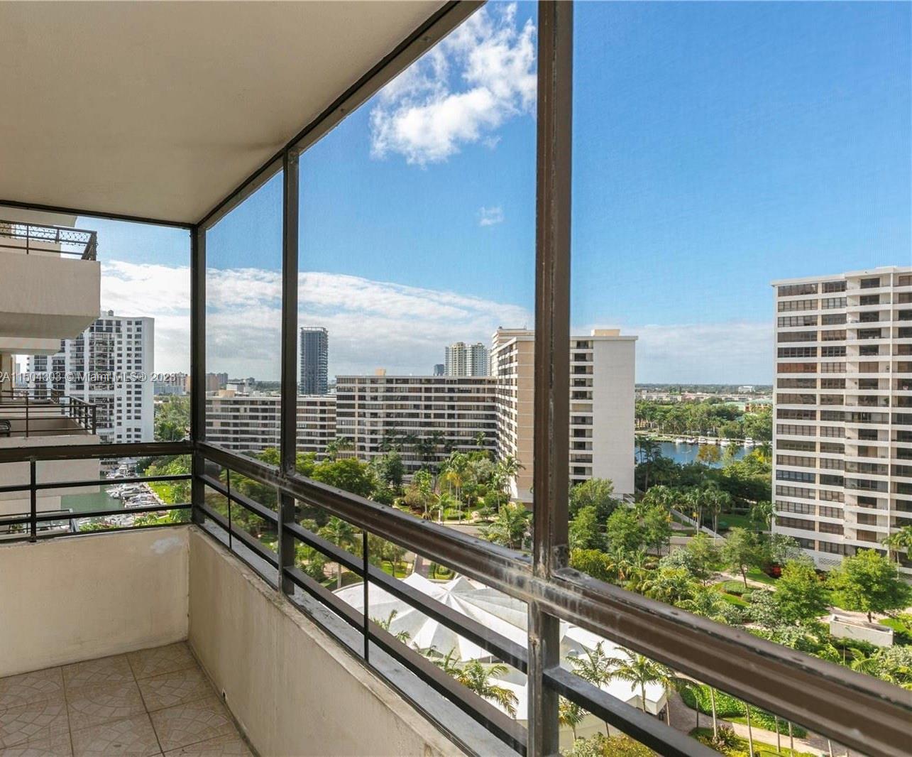 2500 Parkview Dr 1418, Hallandale Beach, Florida 33009, 2 Bedrooms Bedrooms, ,2 BathroomsBathrooms,Residential,For Sale,2500 Parkview Dr 1418,A11504303